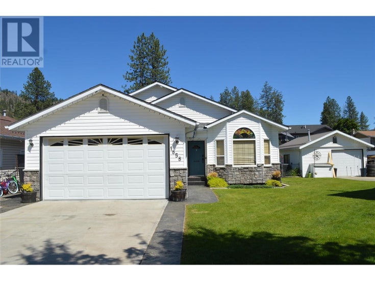 1858 Western Way - Grand Forks House for Sale, 4 Bedrooms (10351328)