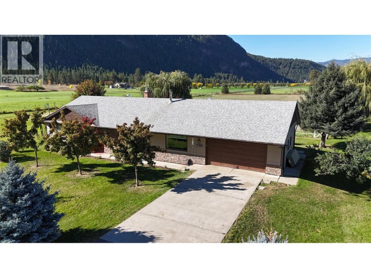 5015 SIMINOFF Road - Grand Forks House for Sale, 5 Bedrooms (10364942)