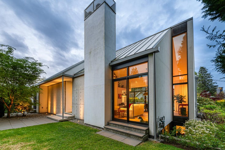 1990 Fulton Avenue - Ambleside Single Family Residence for Sale, 5 Bedrooms (R2999659)