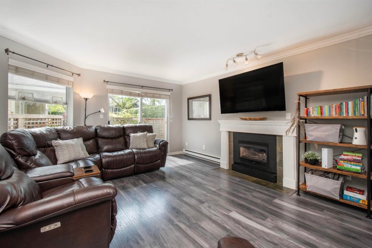 20 - 838 Tobruck Avenue - Mosquito Creek Townhouse, 3 Bedrooms (R3001258)