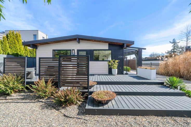 234 67 Street - Boundary Beach Single Family Residence for Sale, 3 Bedrooms (R3024299)