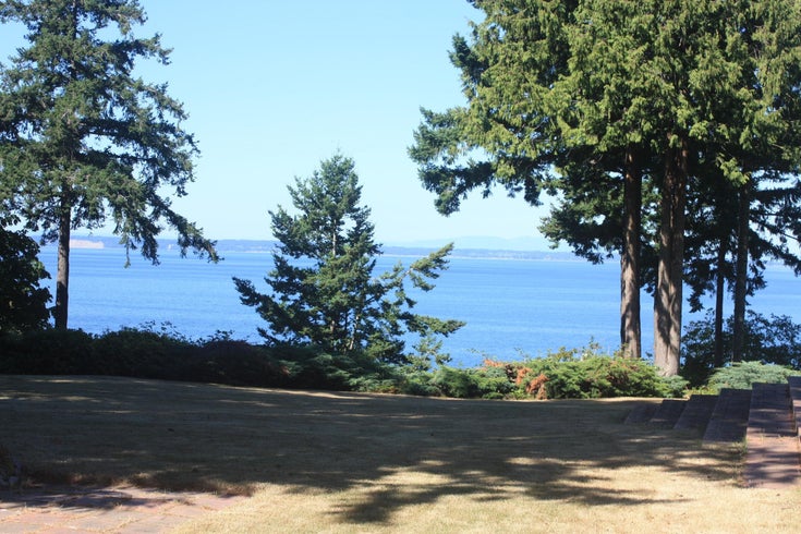 12581 16 Avenue - Crescent Bch Ocean Pk. Single Family Residence for Sale, 4 Bedrooms (R3032910)