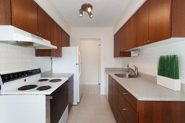 23 2439 KELLY AVENUE - Central Pt Coquitlam Apartment/Condo, 1 Bedroom (R2118642)