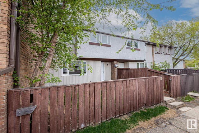 #10 14320 80 ST NW - Kildare Townhouse for Sale, 3 Bedrooms (E4436562)