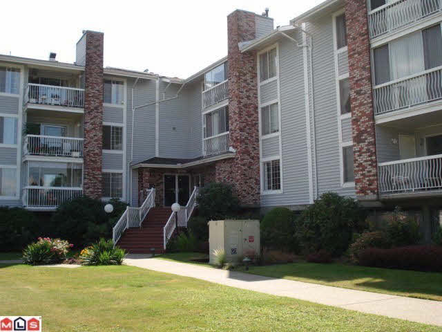 332 5379 205th Street - Langley City Apartment/Condo, 2 Bedrooms (F1220347)