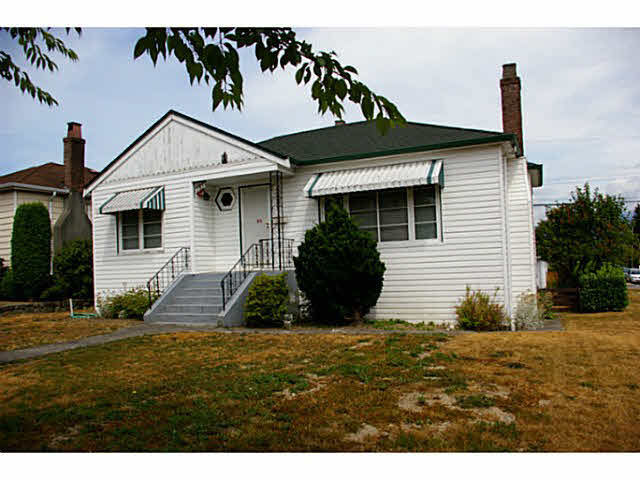 3093 E 2nd Avenue - Renfrew VE House/Single Family, 1 Bedroom (V1134806)