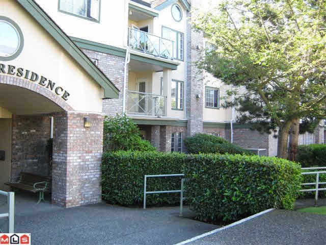 102 1450 Merklin Street - White Rock Apartment/Condo, 2 Bedrooms (F1018829)