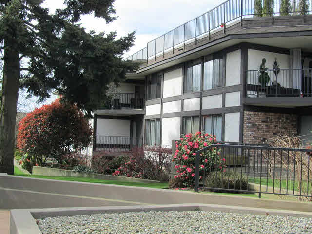 306 1437 Foster Street - White Rock Apartment/Condo, 2 Bedrooms (F1431350)