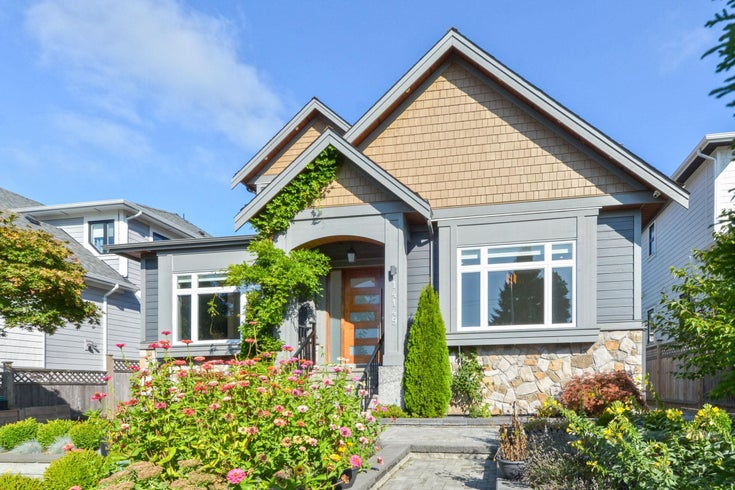 14149 16 Avenue - Sunnyside Park Surrey Single Family Residence for Sale, 8 Bedrooms (R2955167)