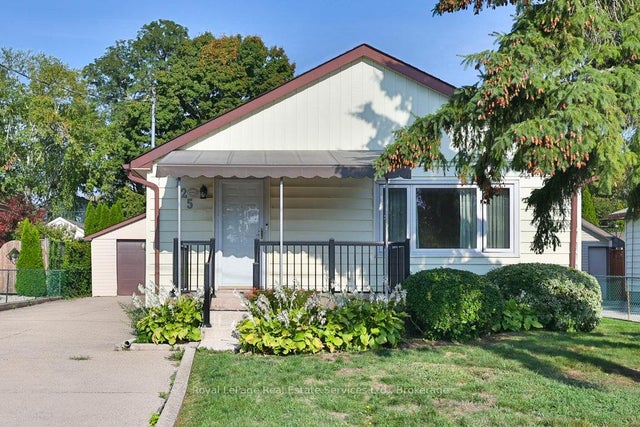 125 Inglewood Drive - 1002 - CO Central Detached for Sale, 3 Bedrooms (W12419174)