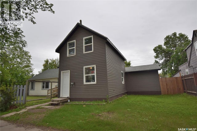 307 15th STREET W - Prince Albert House for sale, 2 Bedrooms (SK993026)