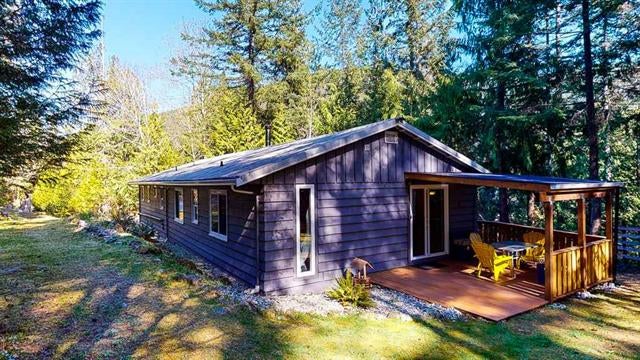 12715 Lagoon Road - Pender Harbour Egmont House/Single Family for sale, 2 Bedrooms (R2567037)
