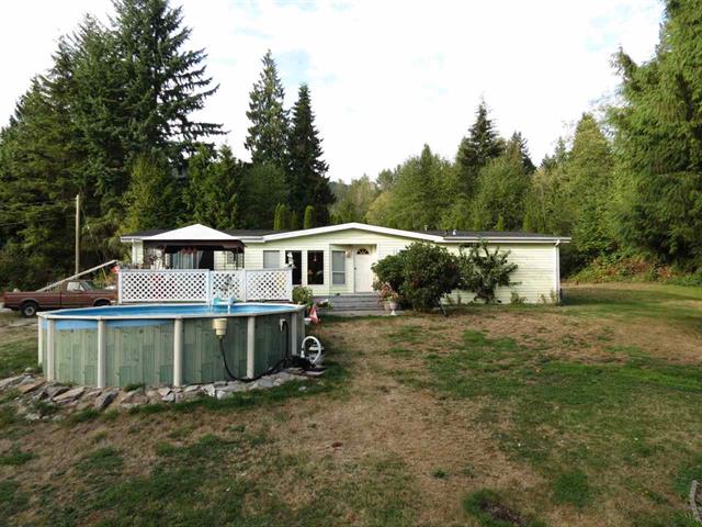 1056 Reed Road  - Gibsons & Area House/Single Family for sale, 4 Bedrooms (R2210175)