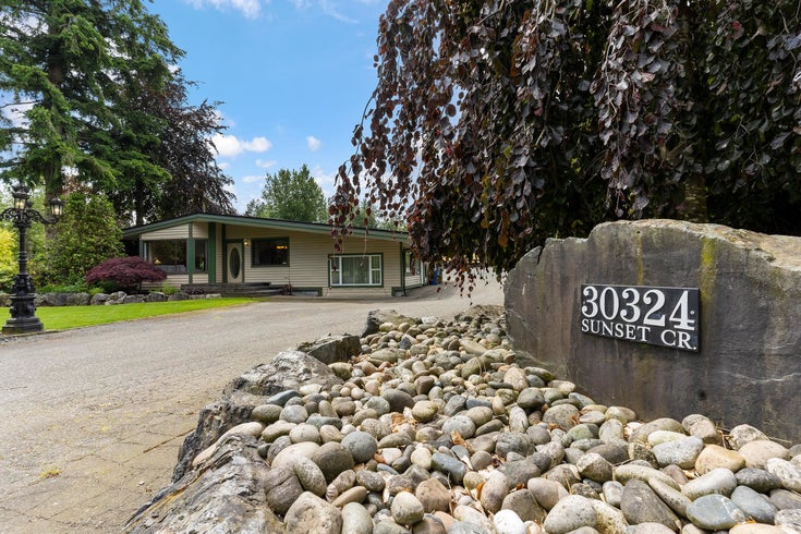 30324 SUNSET CRESCENT - Abbotsford West House with Acreage for sale, 3 Bedrooms (R2701054)