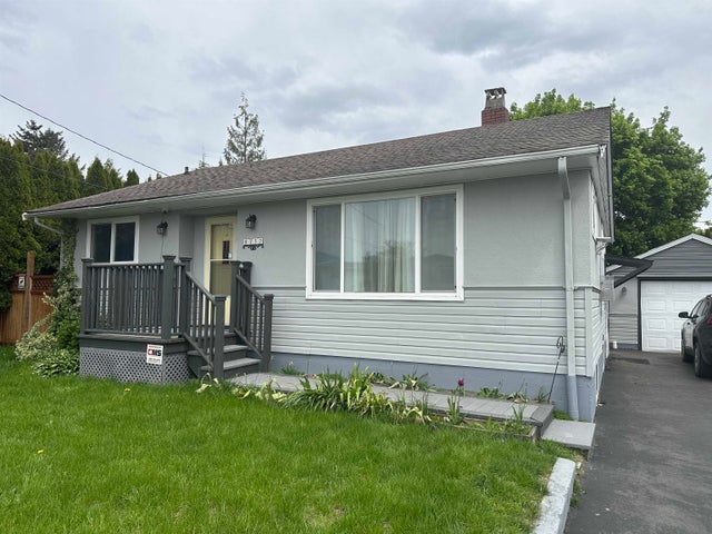 8752 BROADWAY STREET - Chilliwack Proper South House/Single Family for sale, 3 Bedrooms (R2843117)