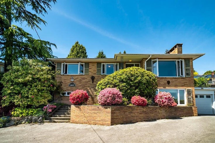 845-8th Street, West Vancouver  - Sentinel Hill House/Single Family, 4 Bedrooms 