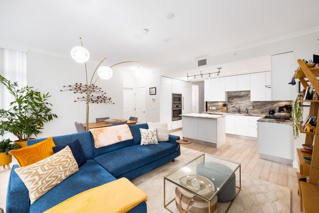 207 - 175 Victory Ship Way - Lower Lonsdale Apartment/Condo for Sale, 2 Bedrooms (R2974640)