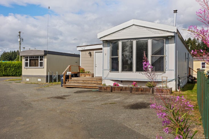 7 1180 Edgett Rd - CV Courtenay City Manufactured Home, 3 Bedrooms (971126)