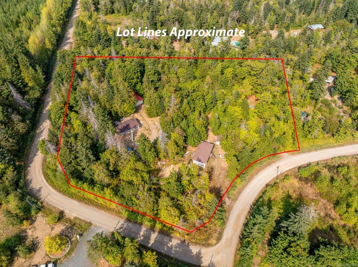 7390 Cougar Smith Rd - CV Union Bay/Fanny Bay Single Family Residence for Sale, 3 Bedrooms (1012003)