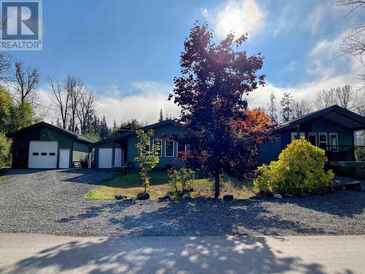 593 COLUMBIA STREET - Smithers House for Sale, 2 Bedrooms (R2992392)