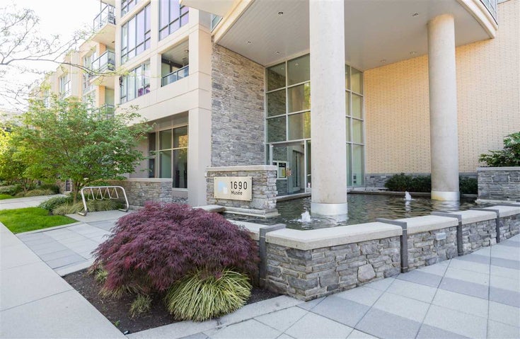 901 1690 W 8th Avenue - Fairview VW Apartment/Condo for sale, 2 Bedrooms (R2269516)