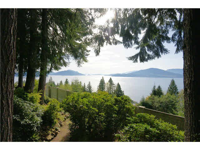 320 Bayview Road - Lions Bay House/Single Family for sale, 2 Bedrooms (V1003654)