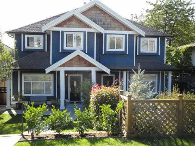 325 E 5th Street - Lower Lonsdale 1/2 Duplex for sale, 3 Bedrooms (V854254)