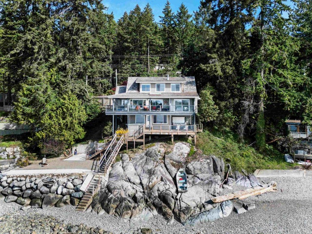6643 SUNSHINE COAST HIGHWAY - Sechelt District House/Single Family for sale, 3 Bedrooms (R2868752)