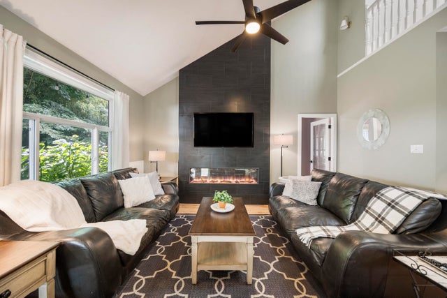17850 100a Avenue - Fraser Heights Single Family Residence for Sale, 5 Bedrooms (R3023033)