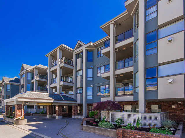 304 15241 18th Avenue - King George Corridor Apartment/Condo, 3 Bedrooms (F1315010)