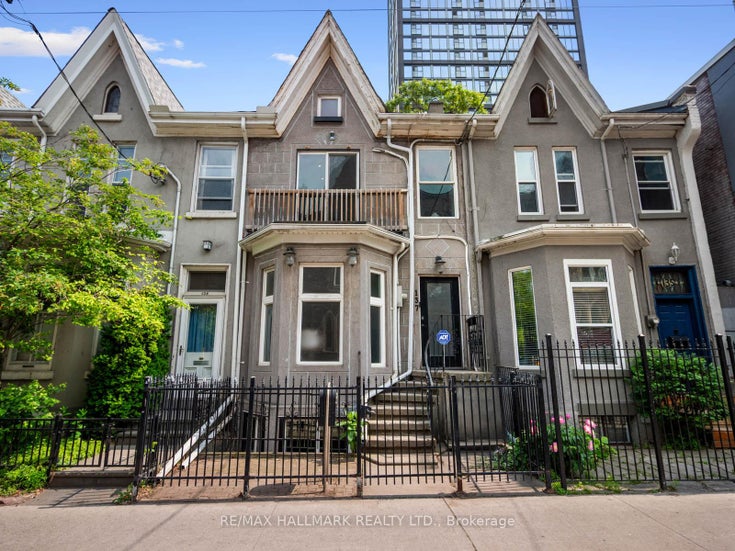 137 Gerrard Street E - Moss Park Triplex for Sale, 4 + 2 Bedrooms (C12226217)