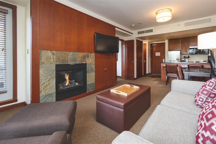 4404 4299 Blackcomb Way - Whistler Village Apartment/Condo, 1 Bedroom (R2580779)