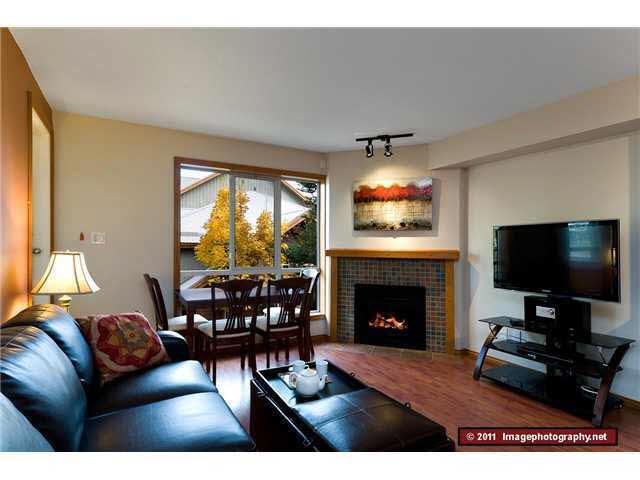 2 4388 Northlands Boulevard - Whistler Village Townhouse, 2 Bedrooms (V1108148)