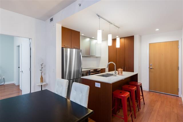 515 221 E 3RD STREET - Lower Lonsdale Apartment/Condo for sale, 2 Bedrooms (R2439022)