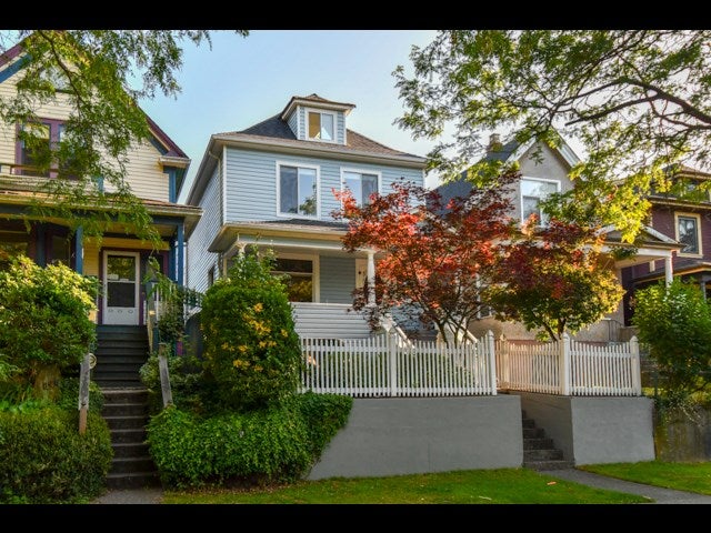 842 Keefer Street - Strathcona House/Single Family for sale, 4 Bedrooms (R2400411)