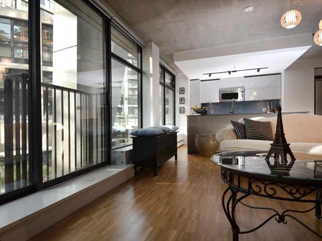 305 128 W Cordova Street - Downtown VW Apartment/Condo for sale, 2 Bedrooms (V963330)