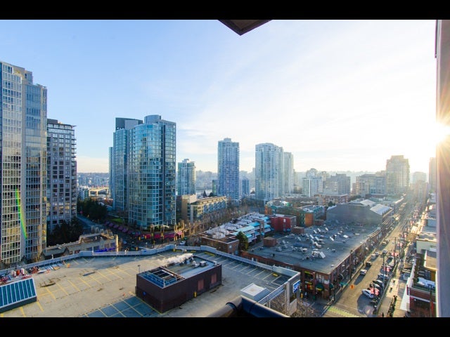 1407 977 Mainland Street - Yaletown Apartment/Condo for sale, 1 Bedroom (R2132152)