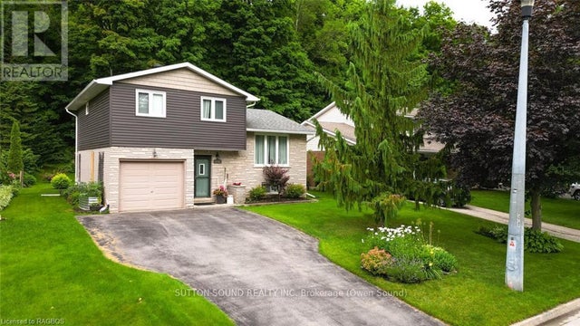 136 6TH AVENUE W - Owen Sound House for Sale, 3 Bedrooms (X11879998)