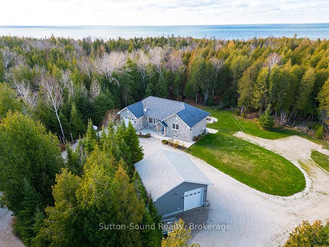 109 Pike Street - Northern Bruce Peninsula Detached for Sale, 2 + 1 Bedrooms (X12065432)