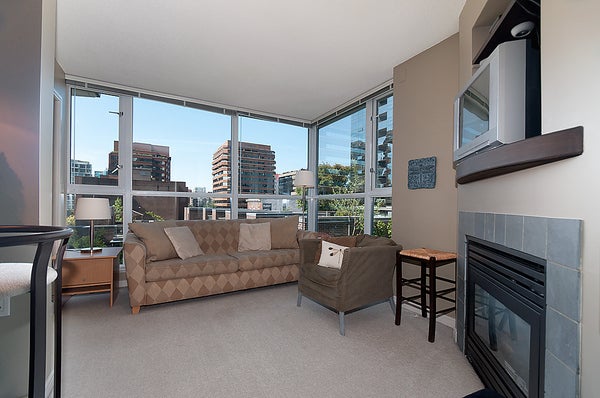 707 1068 Hornby Street - Downtown VW Apartment/Condo for sale, 1 Bedroom (R2020886)