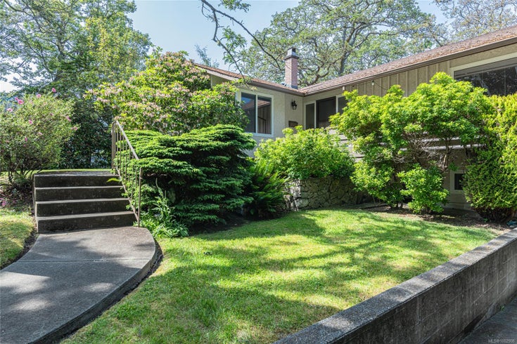 2096 Kendal Ave - OB Henderson Single Family Residence for Sale, 4 Bedrooms (1002908)
