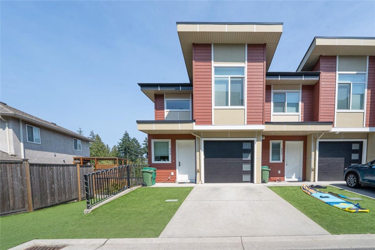 624 Selwyn Close - La Thetis Heights Townhouse for Sale, 3 Bedrooms (1009085)