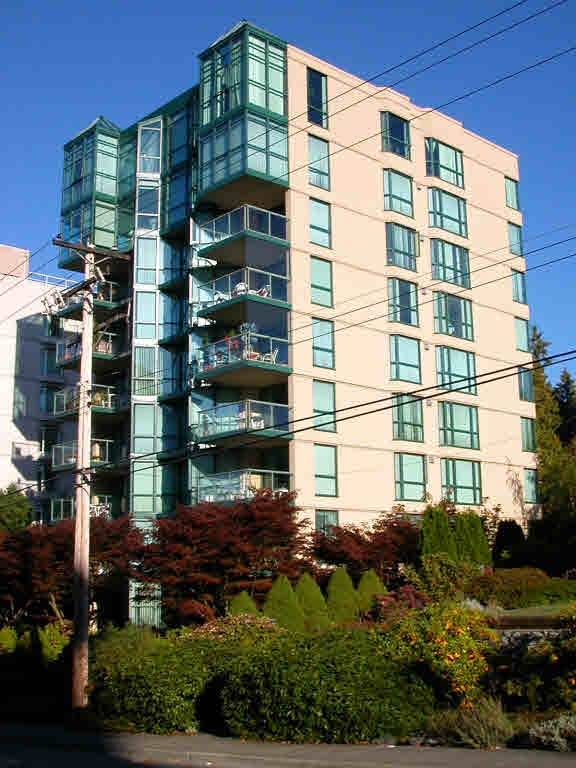 701 1427 Duchess Avenue - Ambleside Apartment/Condo(V668025)