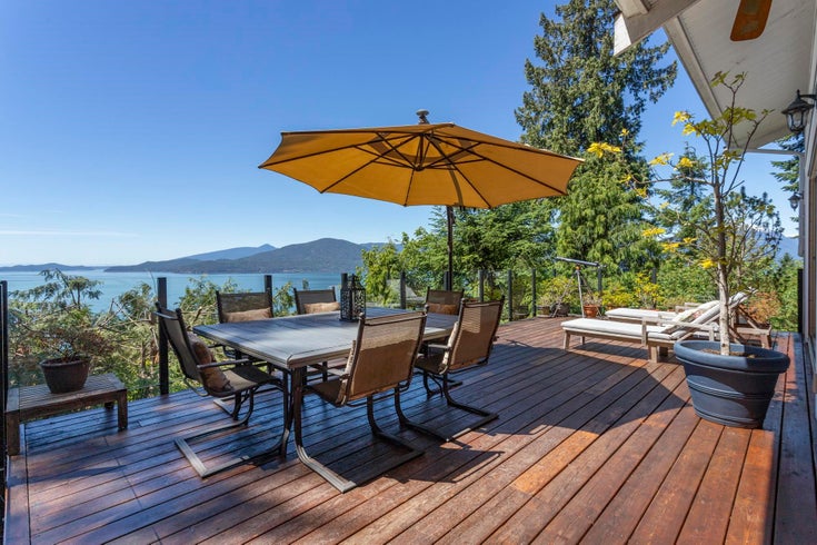 220 Panorama Road - Lions Bay Single Family Residence for Sale, 4 Bedrooms (R3009439)