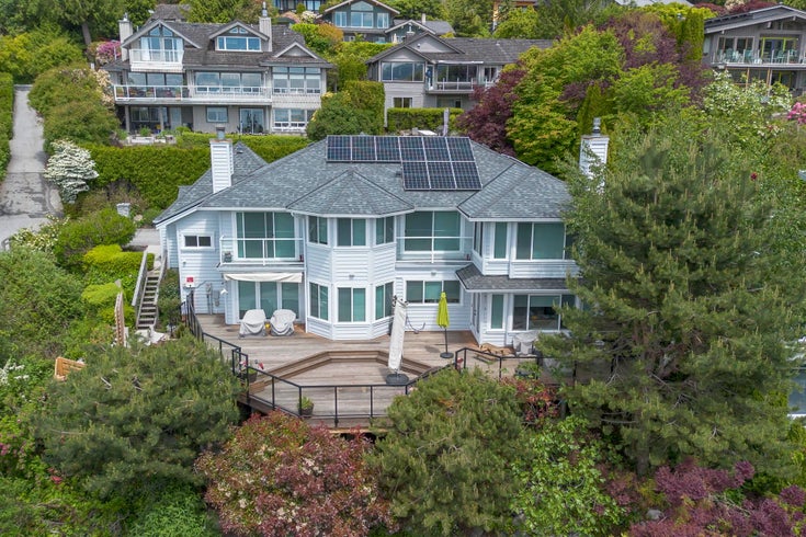 42 Sweetwater Place - Lions Bay Single Family Residence for Sale, 4 Bedrooms (R3024351)