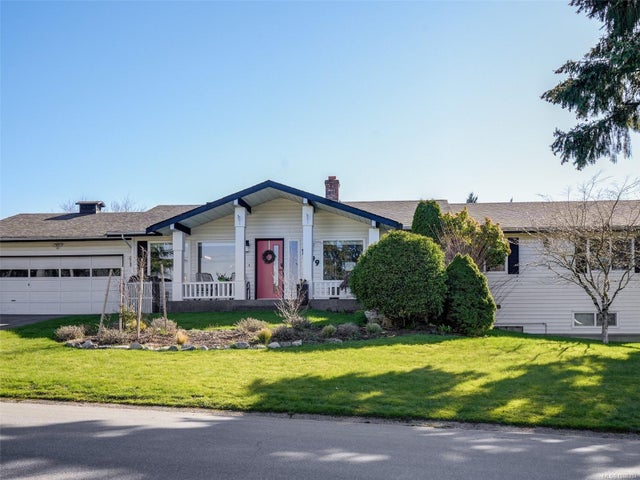 1099 Marin Park Dr - CS Brentwood Bay Single Family Residence for Sale, 3 Bedrooms (1008334)