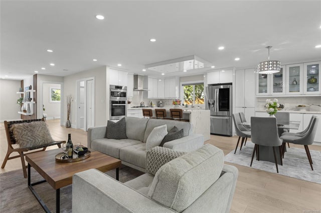 4238 Hayden Crt - SW Northridge Single Family Residence for Sale, 5 Bedrooms (1011686)