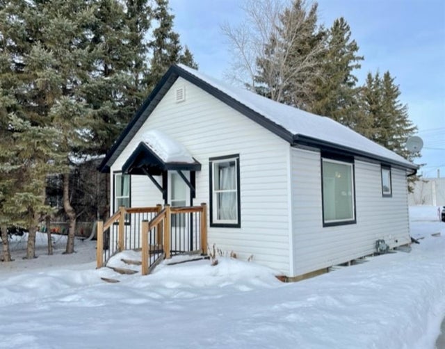 5504 46 Ave Vermilion Detached For Sale, 2 Bedrooms Northern Lights Realty 2000 Ltd