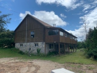 97 Ray Dr Tobermory - Southern Bruce Peninsula Recreational, 4 Bedrooms (40018418)