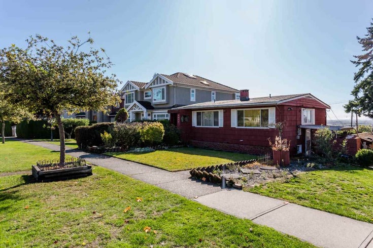 2276 Burquitlam Drive - Fraserview VE House/Single Family for sale, 3 Bedrooms (R2270982)
